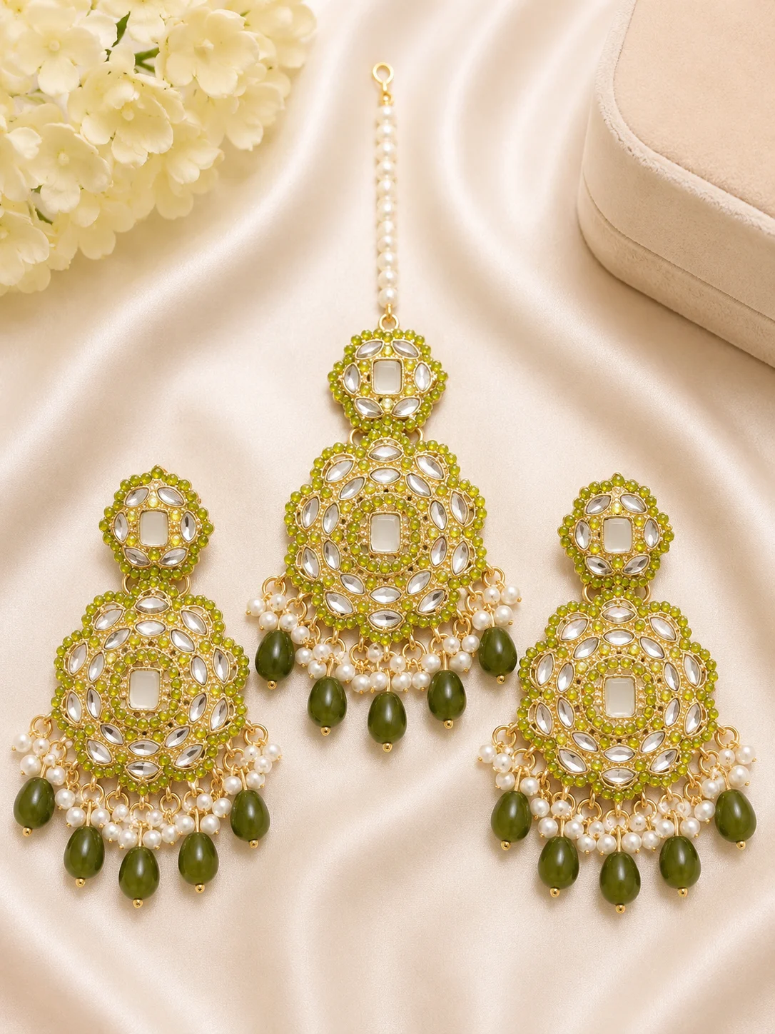 Luxury Kundan Pearl & Green Bead Maang Tikka 3 Piece Earring Sets