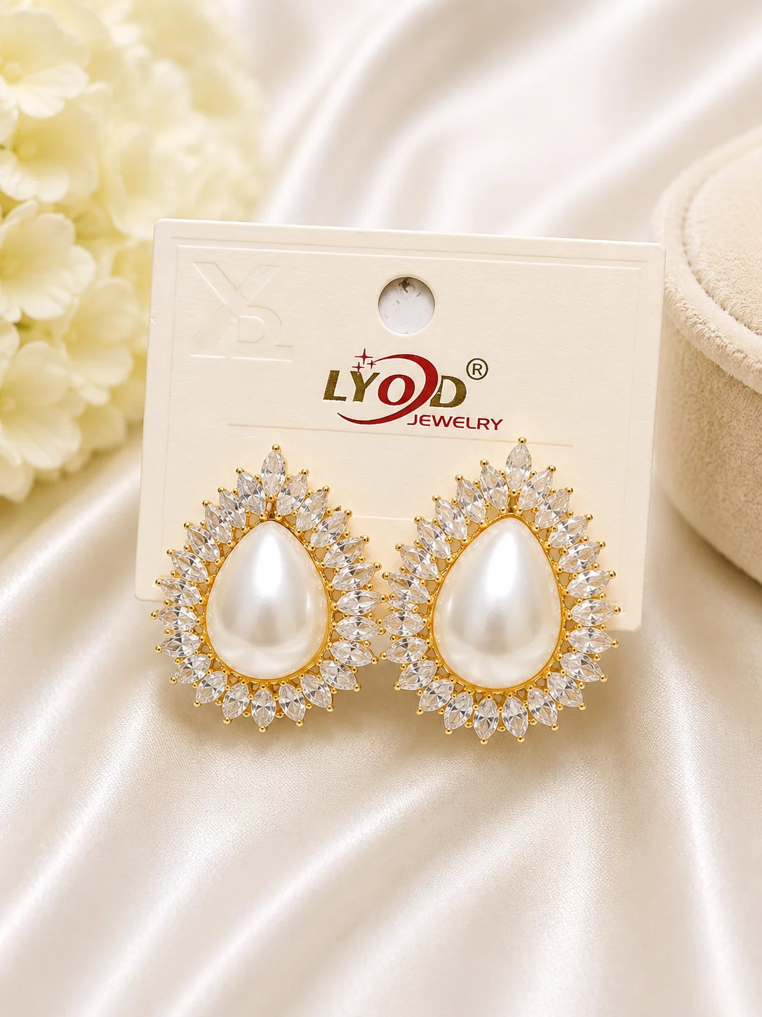 Luxury Pearl Halo Stud Earrings for Women