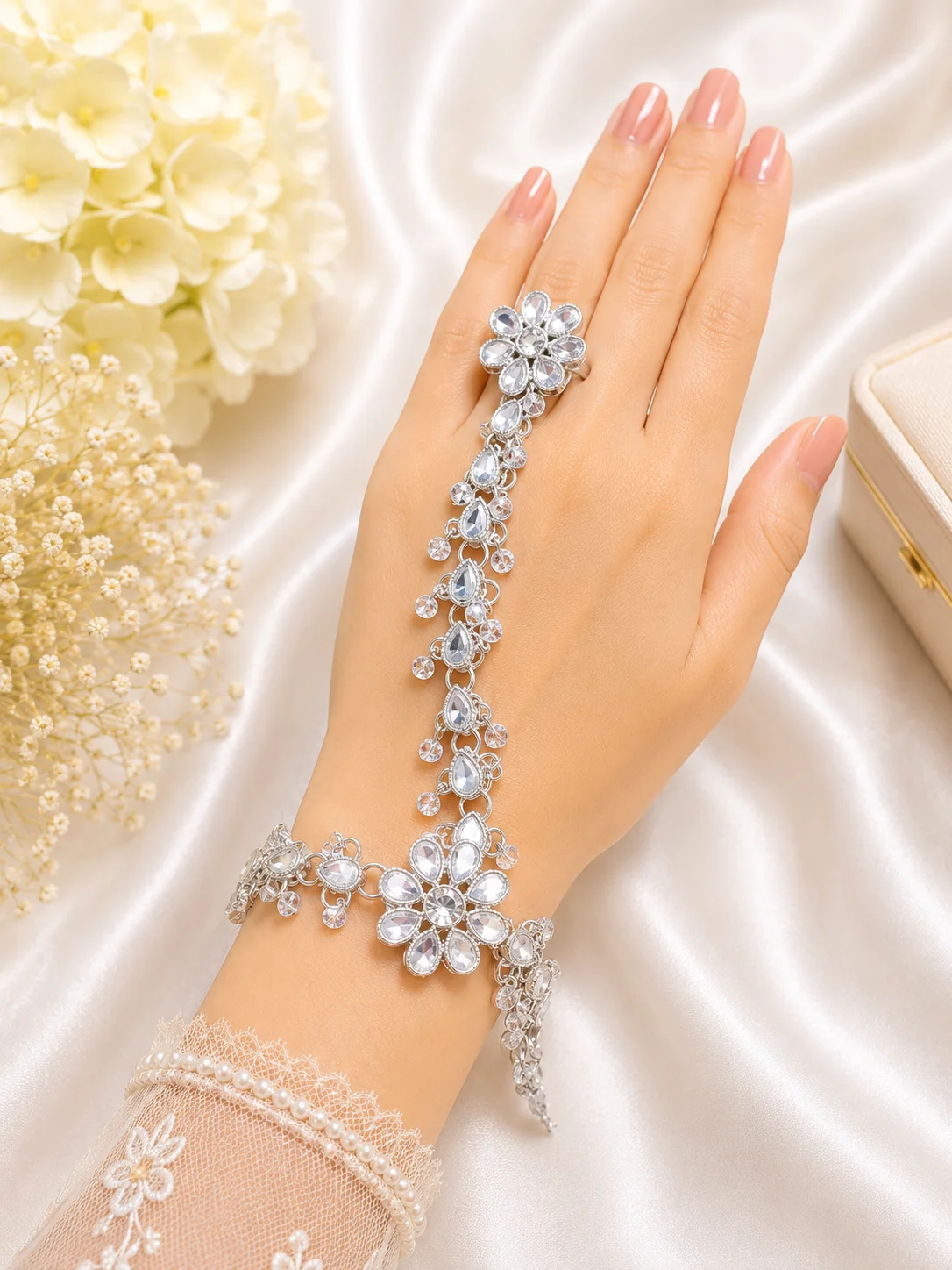 Floral Kundan Hath Phool