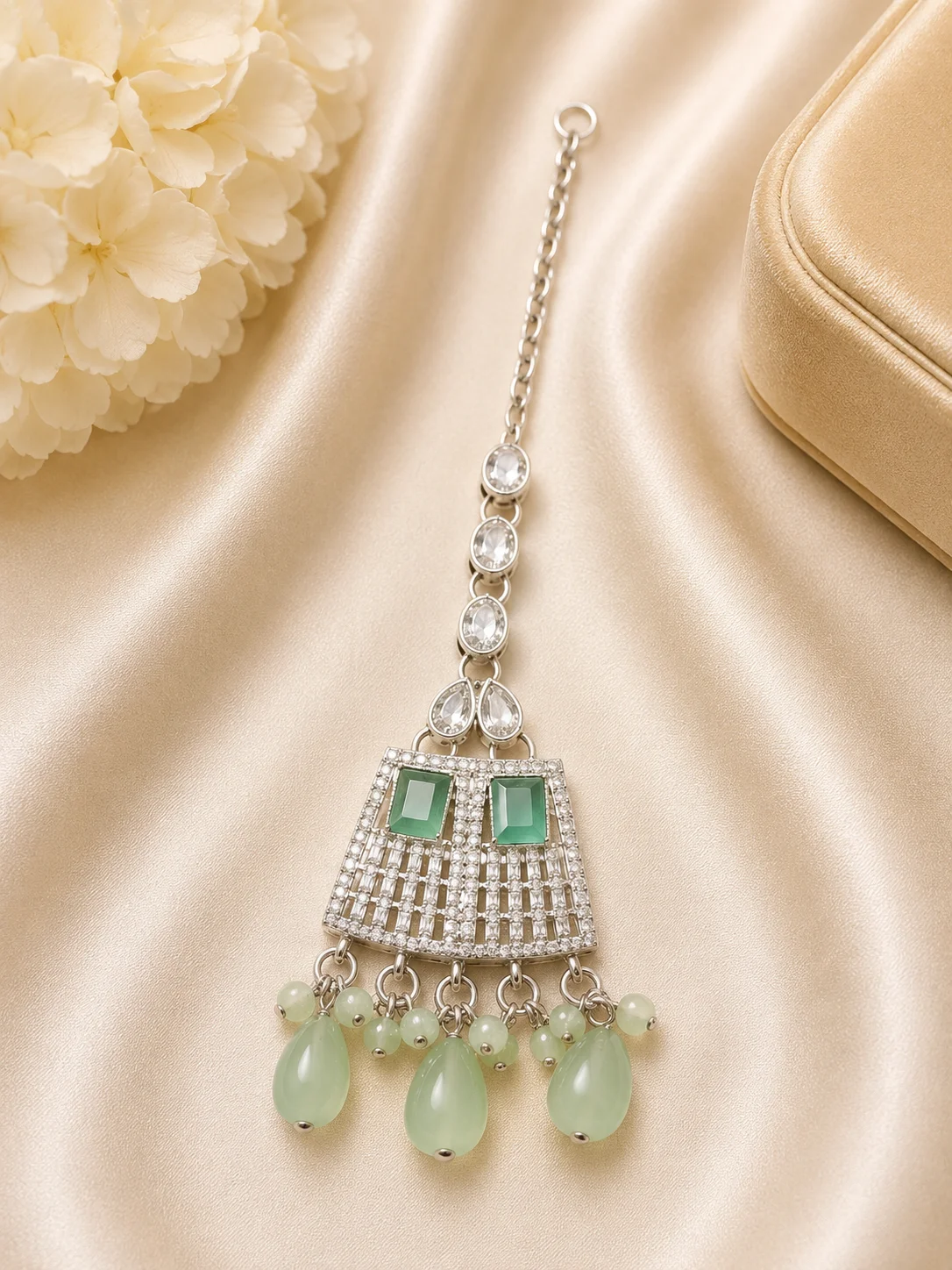 Luxury Silver Green Stone Tikka