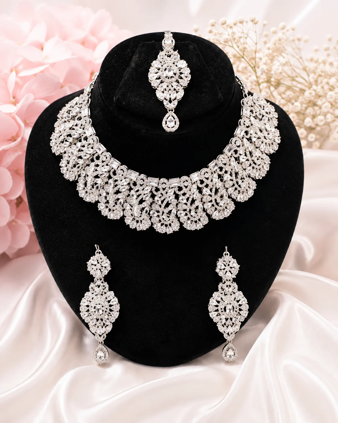 Luxury Silver Bridal Necklace Jewellery Set – Crystal Necklace with Earrings & Maang Tikka