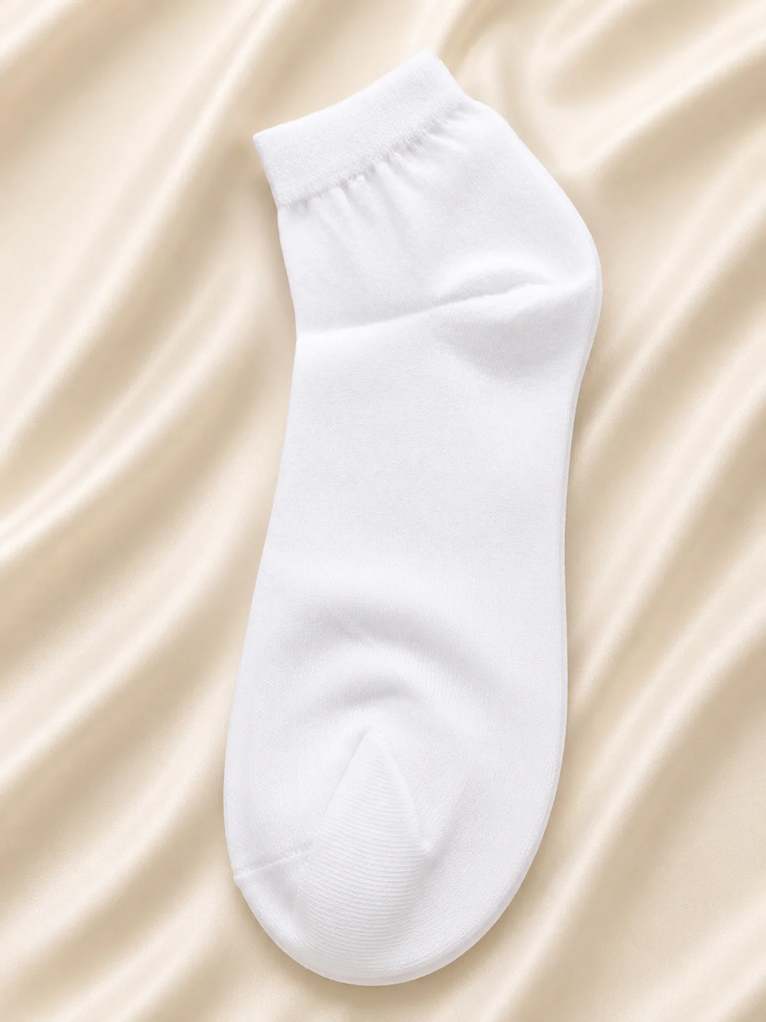 Women's Classic White Cotton Ankle Socks – Soft Everyday Comfort