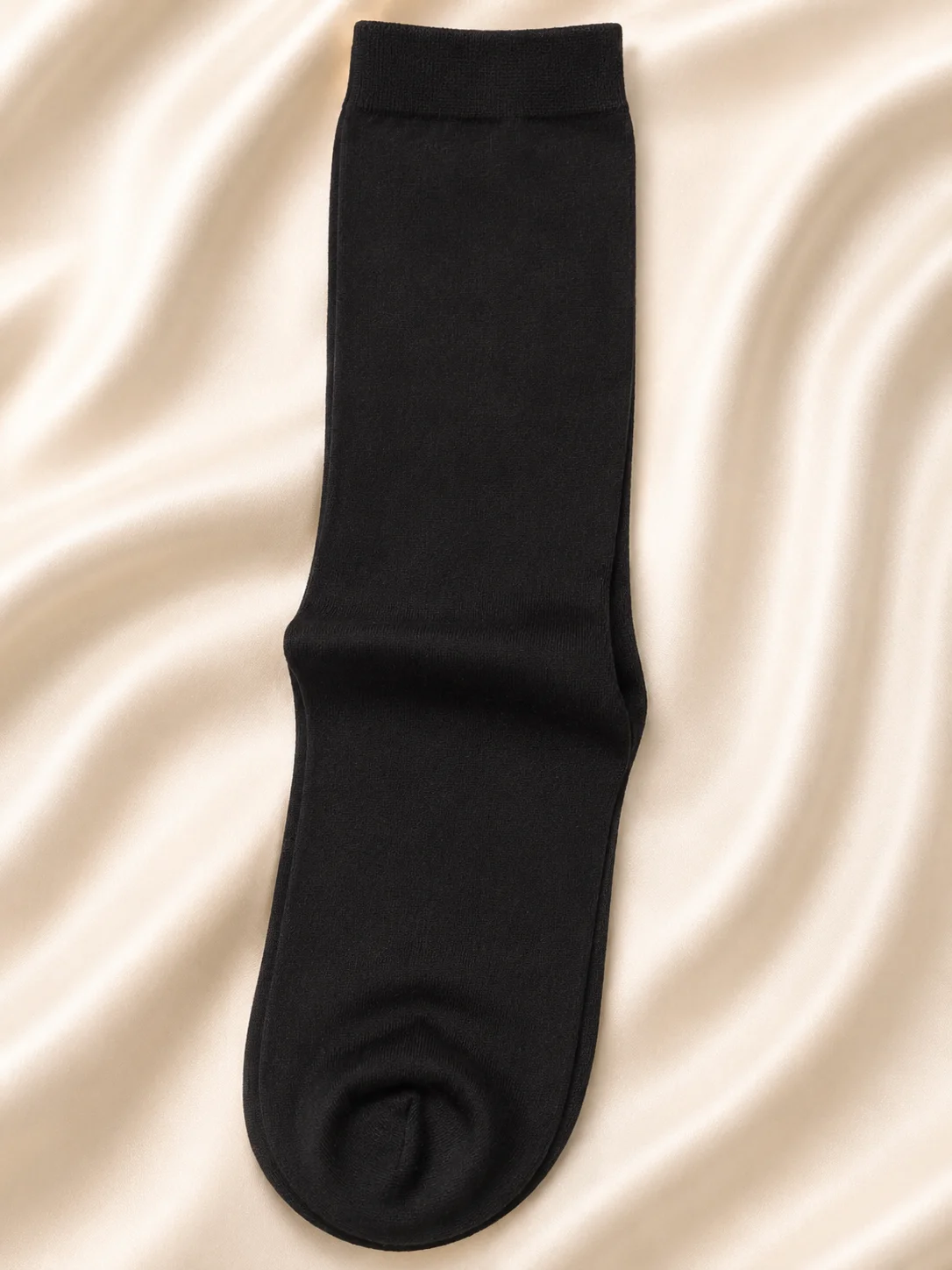 Women's Soft Cotton Black Crew Socks – Comfortable Everyday Essentials