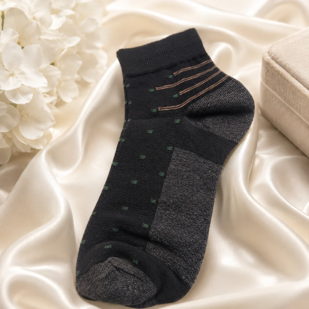Men's Premium Casual Ankle Socks – Stylish Dot & Stripe Design | Comfortable Everyday Wear